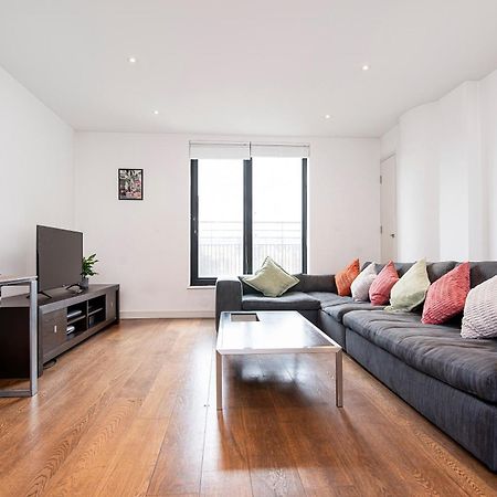 Central 2 Bed Maissonette Londen Buitenkant foto