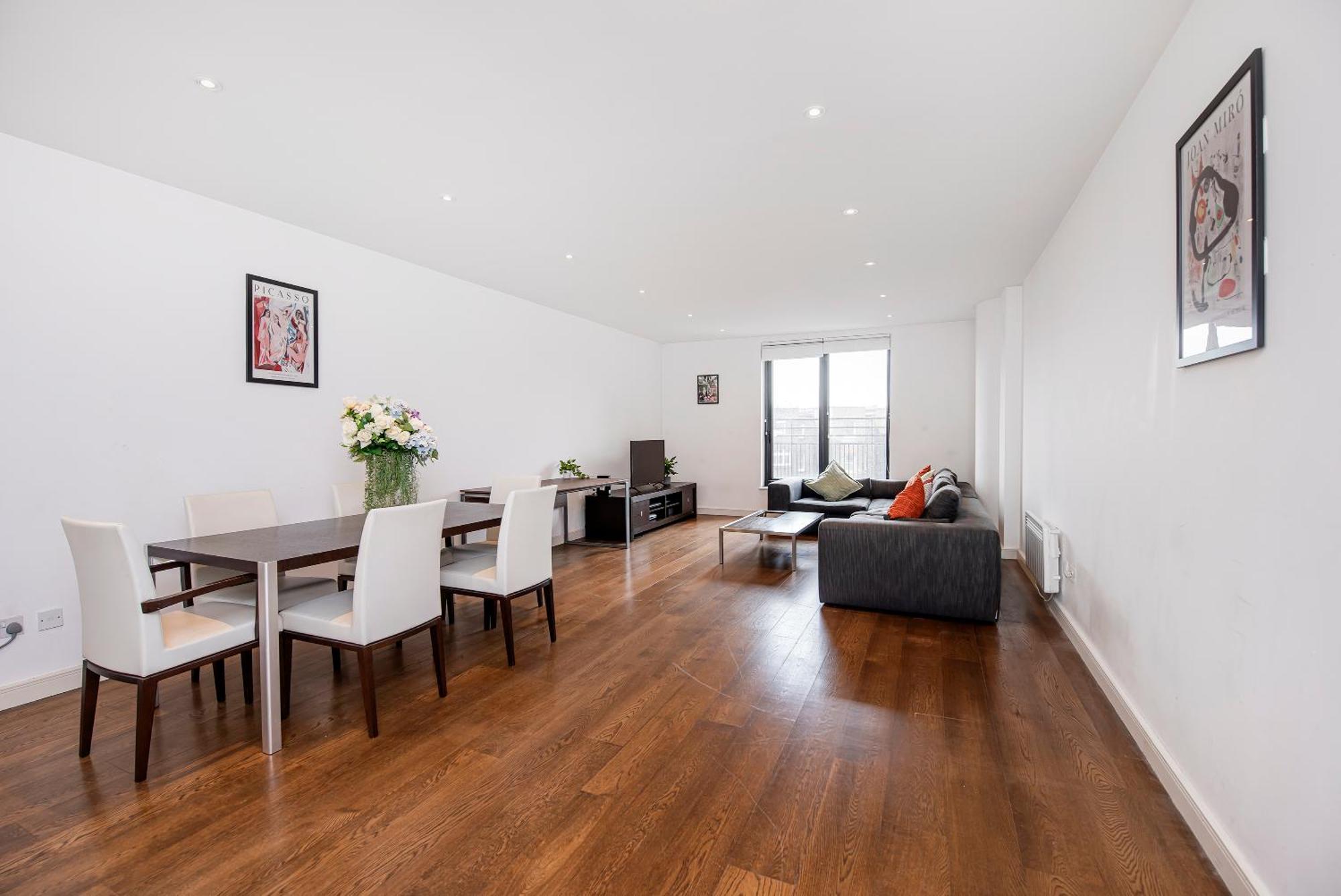 Central 2 Bed Maissonette Londen Buitenkant foto